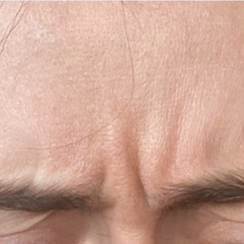 a close up of a man
